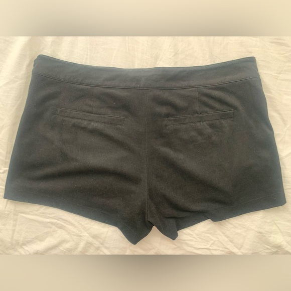 Black lace up shorts - Picture 5 of 6